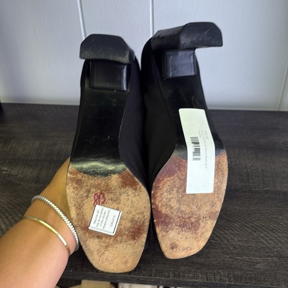 Stuart Weitzman Classic Black Open Toe Heels - Picture 5 of 5